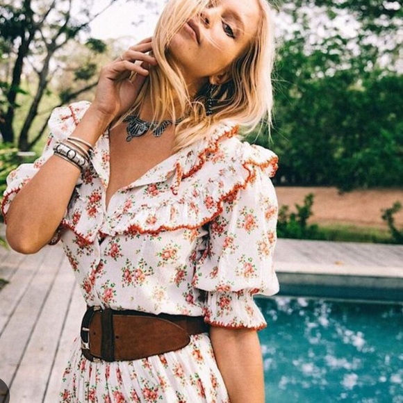 Chasing Unicorns Floral Puff Sleeve Top - Red and White - Picture 6 of 6